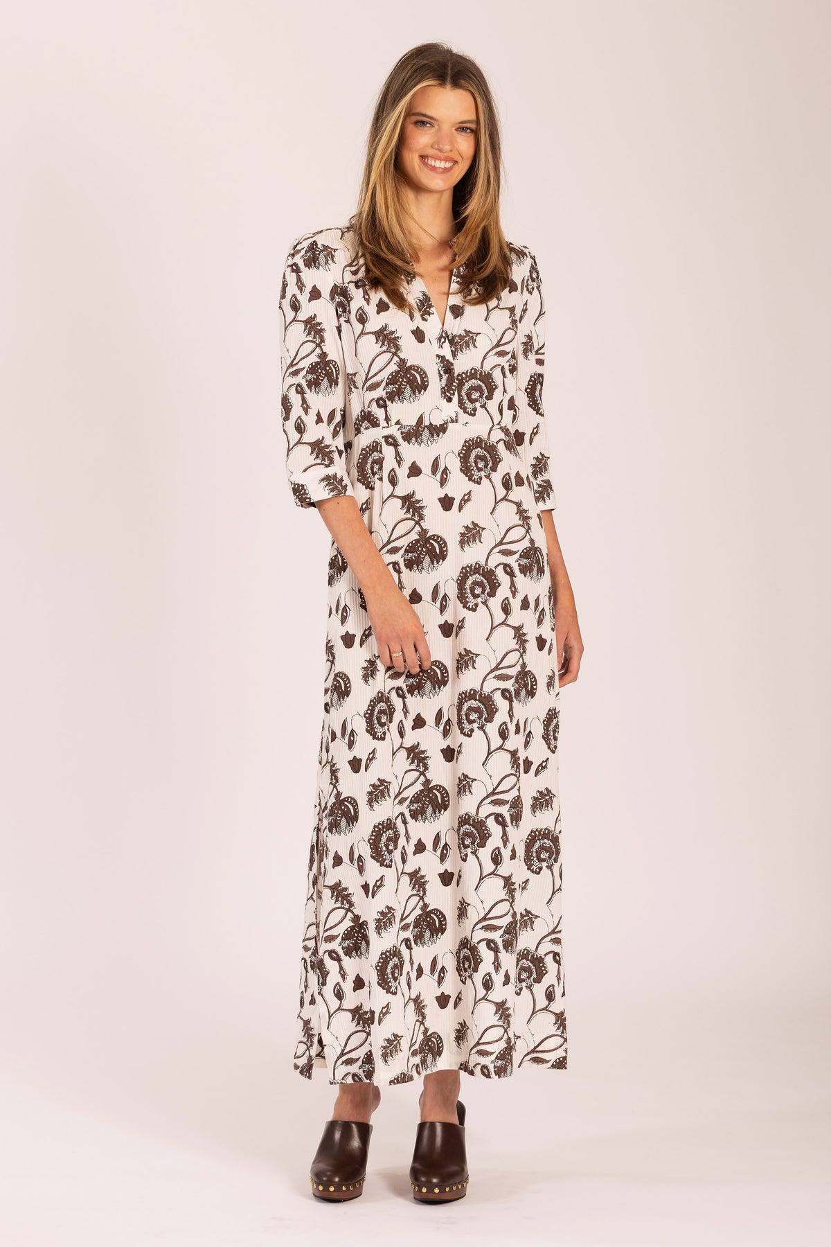 SAMPLE 1416 MARY CAPRI