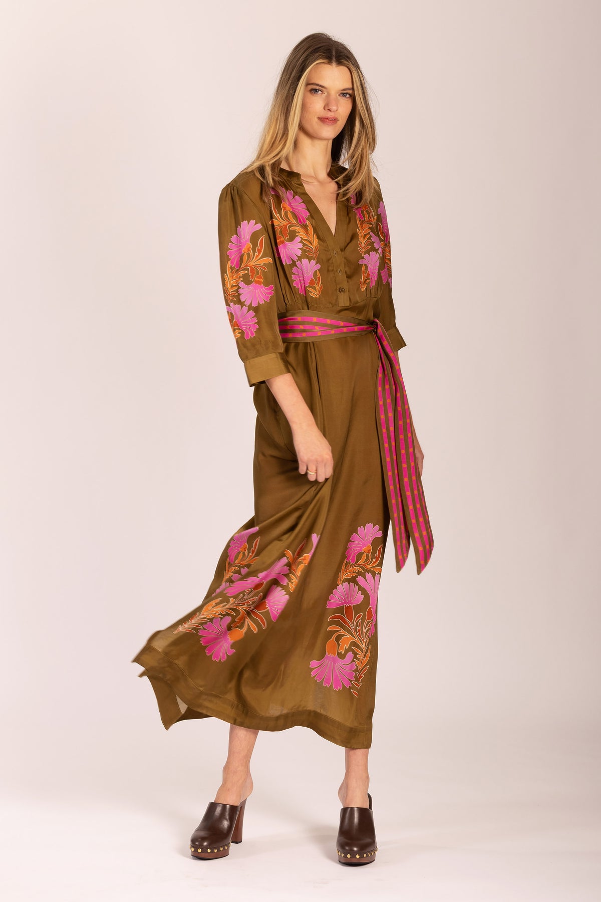 MARY SILKY VERONIKA OLIVE MAXI