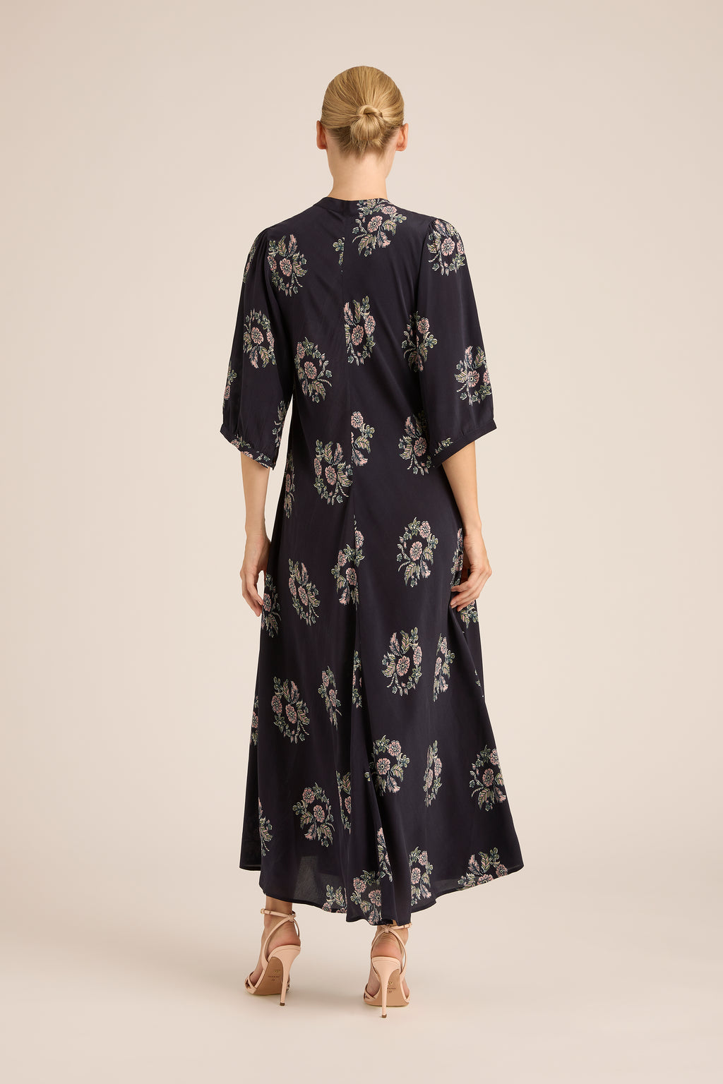 SCARLETT SILK WREATH NAVY MAXI