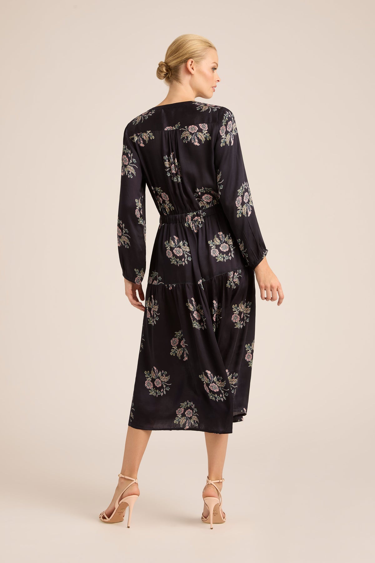 DAISY BOO FALL SILKY WREATH MIDI